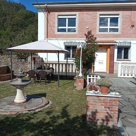 Vivienda Turistica Volvere Santiurde de Toranzo Екстер'єр фото